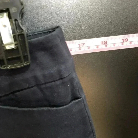 Talbots Button Detail, pockets,navy blue, sits at waist, 7”, ,belt loops - Picture 3 of 7